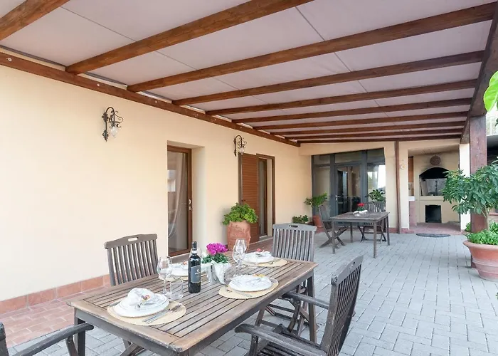 Il Piccolo Borgo - Con Vista 체르탈도